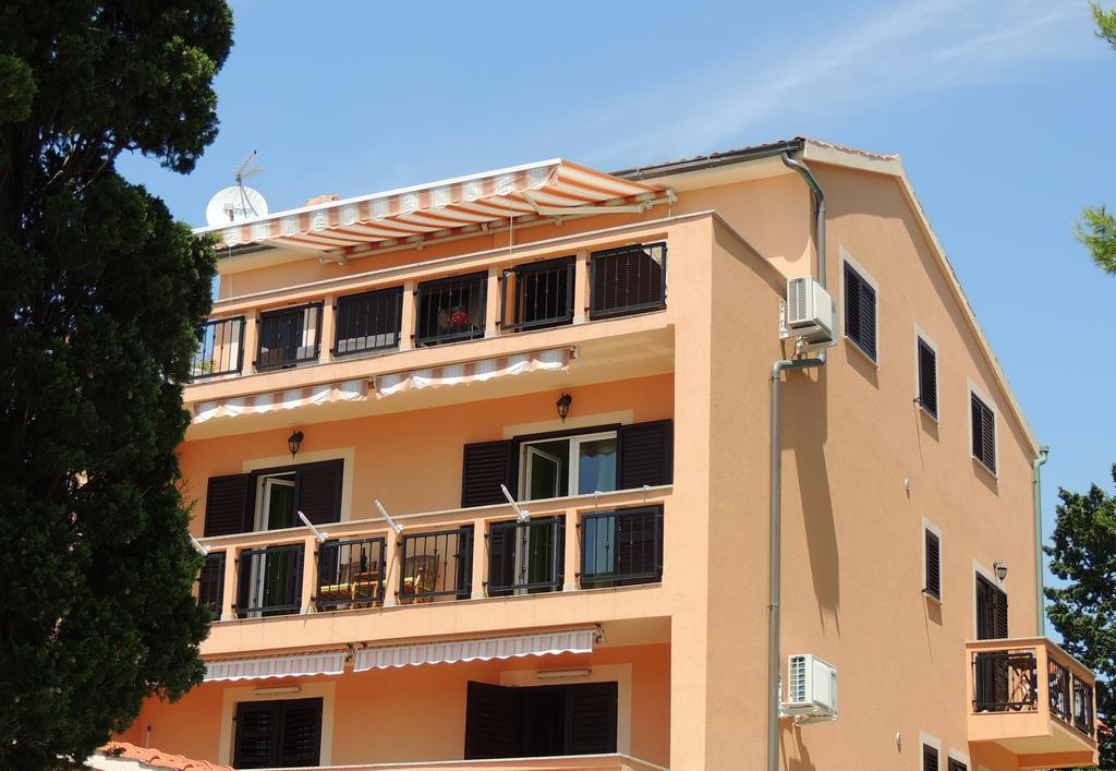 Apartments Denona Novalja Exteriér fotografie